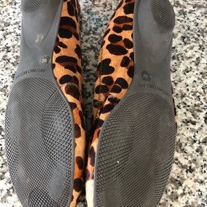 Leopard flats